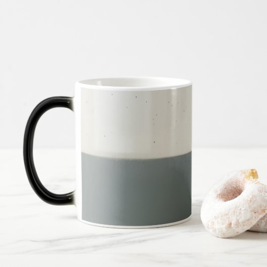 Modern Minimalist Artisanal Speckled Stoneware Mug モーフィングマグカップ (ドーナツ)