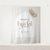 Modern Minimalist Beige Butterfly Bridal Shower タペストリー (正面)