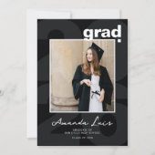Modern Minimalist Black Graduation Photo Collage 案内状 (正面)