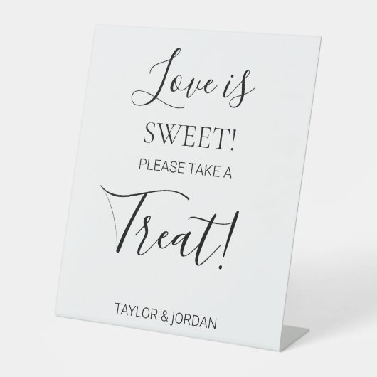 Modern Minimalist Dessert Table "Love is Sweet"  台座サイン (正面)