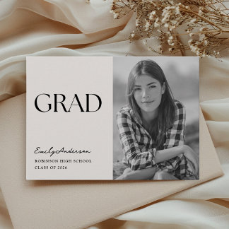 Modern Minimalist Graduation Photo Announcement 案内状