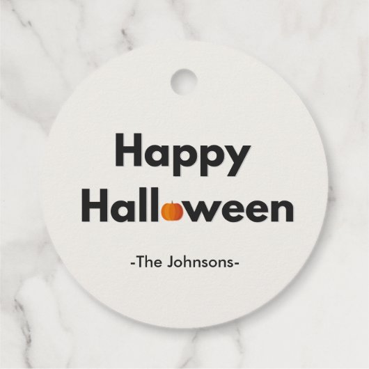 Modern Minimalist Halloween – Personalized Pumpkin フェイバータグ (裏面)