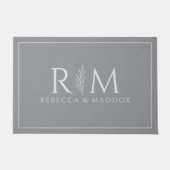 Modern Minimalist Monogram Door Mat ドアマット (正面)