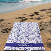 Modern Minimalist Navy Blue White Floral Script ビーチタオル