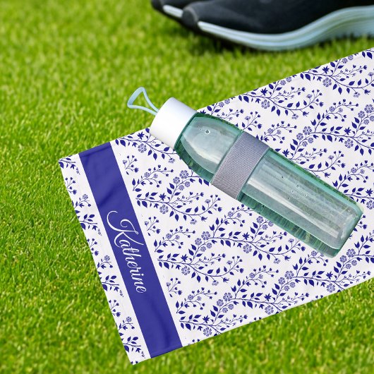 Modern Minimalist Navy Blue White Floral Sports ハンドタオル