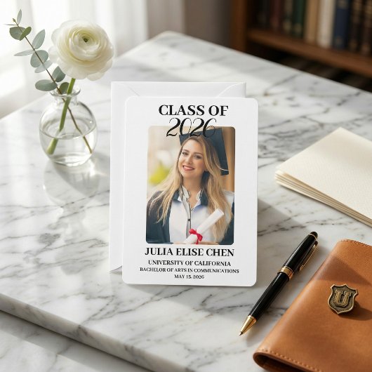 Modern Minimalist Photo Graduation Black Script  案内状