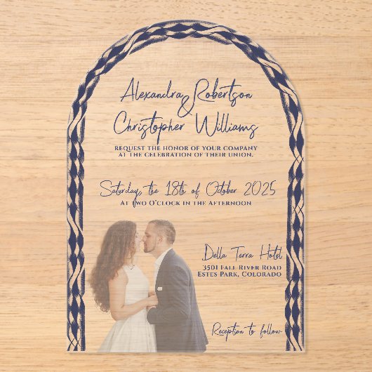 Modern Minimalist Photo & Sleek Script Wedding アクリル招待状 (正面)