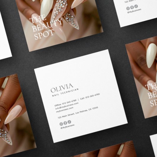 Modern Minimalist Photo & Socials Nail Technician スクエア名刺