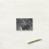 Modern Minimalist Pink-Purple Border Template ポストイット (デスク上)