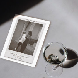 Modern Minimalist Polaroid Photo Save the Date セーブザデート