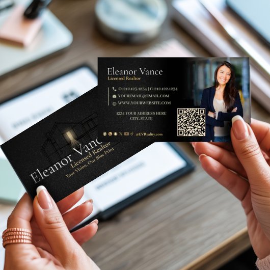 Modern Minimalist Qr Code Social Media Relator 名刺