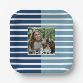 Modern Minimalist Striped 30th Birthday Photo ペーパープレート (正面)