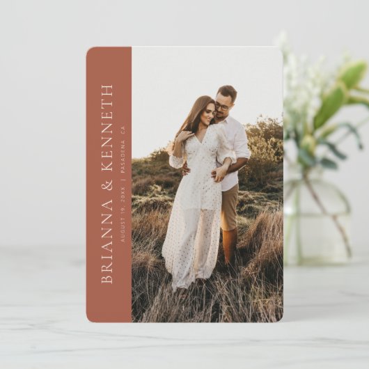 Modern Minimalist Terracotta Photo Save the Date 招待状 (スタンド正面)