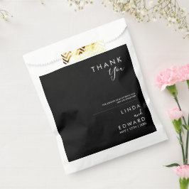 Modern Minimalist Traditional  Black Wedding フェイバーバッグ