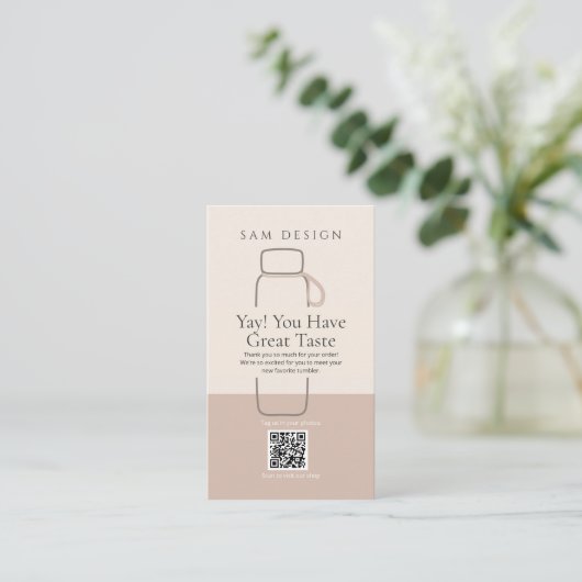Modern Minimalist Tumbler Care Card with Barcode 名刺 (スタンド正面)