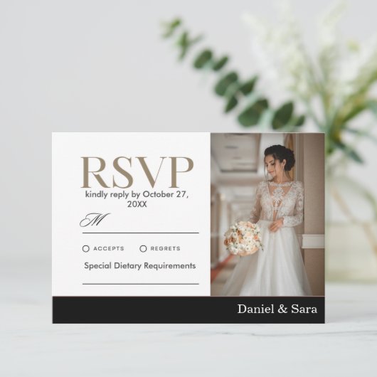 Modern Minimalist Wedding RSVP Card with Photo (スタンド正面)