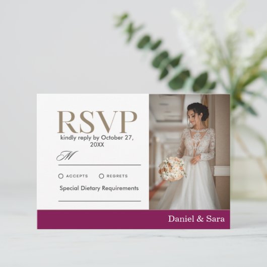 Modern Minimalist Wedding RSVP Card with Photo (スタンド正面)