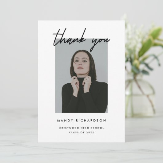 Modern Minimalistic Script 2-Photo Graduation サンキューカード (スタンド正面)
