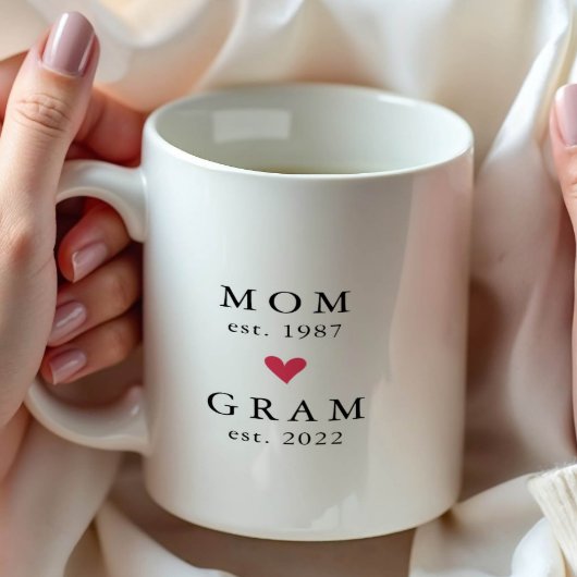 Modern Mom | Gram 設立年 コーヒーマグ コーヒーマグカップ