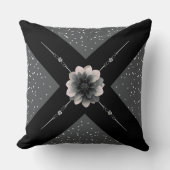 Modern Monochromatic Dahlia Floral Geometric クッション (正面)