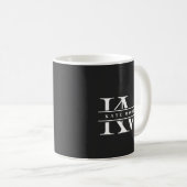 Modern Monogram Initials Professional Black White コーヒーマグカップ (正面右)