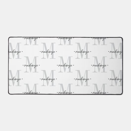 Modern Monogram Minimal Black White デスクマット (正面)
