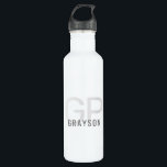 Modern Monogram Name Gray White Personalized ウォーターボトル<br><div class="desc">Professional and understated personalized gray and white stainless steel water bottle with a simple custom masculine monogram with 2 initial letters,  and name you can edit to any fonts or colors to design a an elegant metal water bottle that looks great at the office or school.</div>