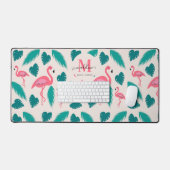Modern Monogram Tropical Leaves Hot Pink Flamingo デスクマット (キーボード&マウス)