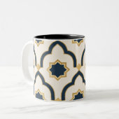 Modern Moroccan Navy Gold Geometric Mug ツートーンマグカップ (正面左)