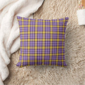 Modern Mustard Yellow and Lavender Purple Plaid Th クッション (ブランケット)
