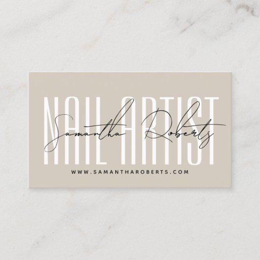 Modern nail artist script typography beige ロイヤリティカード (正面)