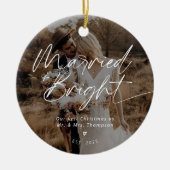 Modern Newlywed Married First Christmas Photo セラミックオーナメント (正面)