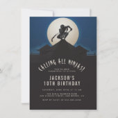 Modern Ninja on Roof Top Silhouette Birthday Party 招待状 (正面)