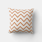 Modern Orange Chevron Pattern クッション (正面)