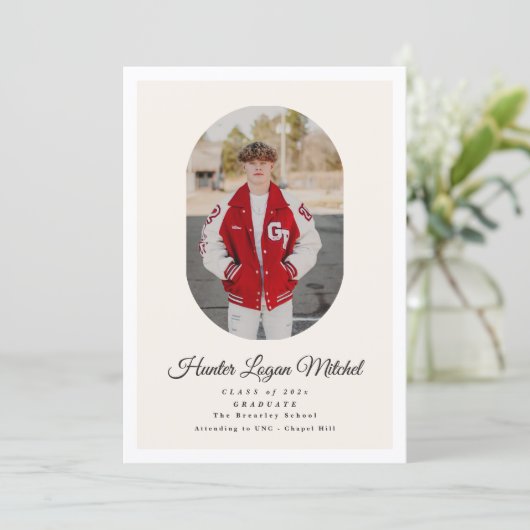 Modern Oval Script High School Photo Graduation 招待状 (スタンド正面)