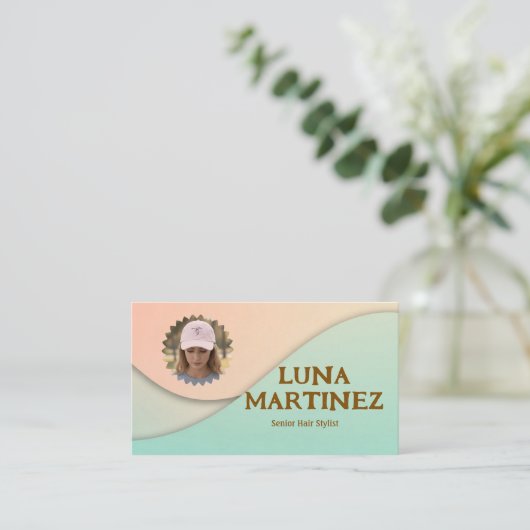 Modern Pastel Waves Photo Hair Stylist 名刺 (スタンド正面)