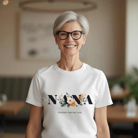 Modern Personalized Nana Floral Gift Tシャツ