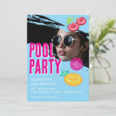 modern photo Pool Party Birthday QR Code RSVP 招待状 (スタンド正面)