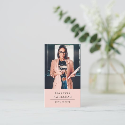 Modern Photo Realtor Blush 名刺 (スタンド正面)