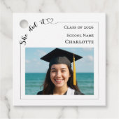 Modern photo She did it Graduation Party DIY フェイバータグ (正面)