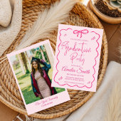 Modern Pink Bow Graduation Class of 2026 Photo 招待状