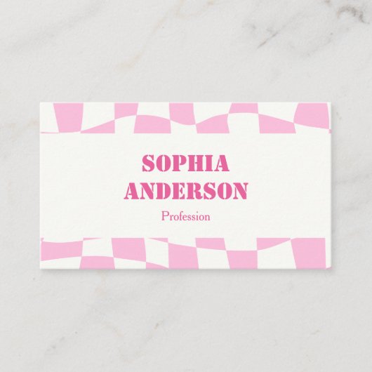Modern Pink Checkered Business Card with QR Code 名刺 (正面)