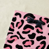 Modern Pink Leopard Pattern Animal ビーチタオル (インサイチュ)