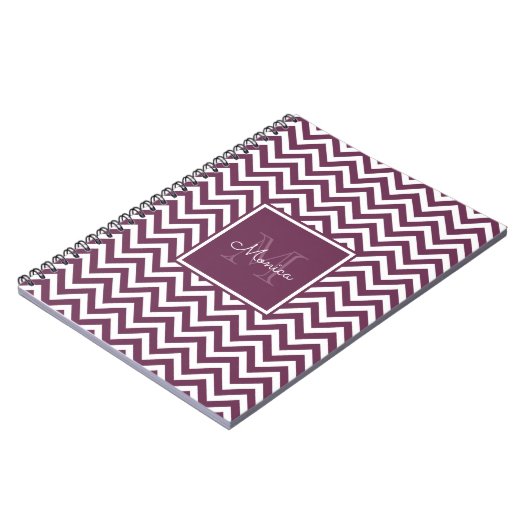 Modern Plum Chevron Pattern Monogram Notebook ノートブック (左側)