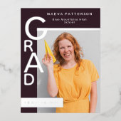 Modern Plum Graduation Party Invitation Silver 箔招待状ポストカード (正面)