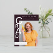 Modern Plum Graduation Party Invitation Silver 箔招待状ポストカード (立ち正面)