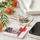 Modern Preppy Red Ribbon Bow Wrap Photo Christmas キーホルダー (正面右)