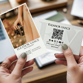 Modern Professional Minimalist Monogrammed Logo 名刺