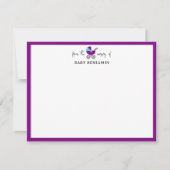 Modern Purple Baby Carriage Nursery Note Card 招待状 (正面)