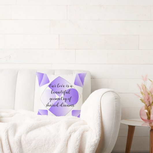 Modern Purple Geometric Love Quote Throw Pillow | クッション (ソファ)
